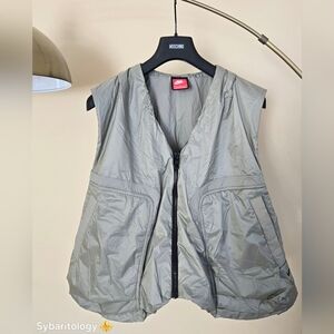 NWT NIKE TECH Men's Woven Vest in Olive Size:M